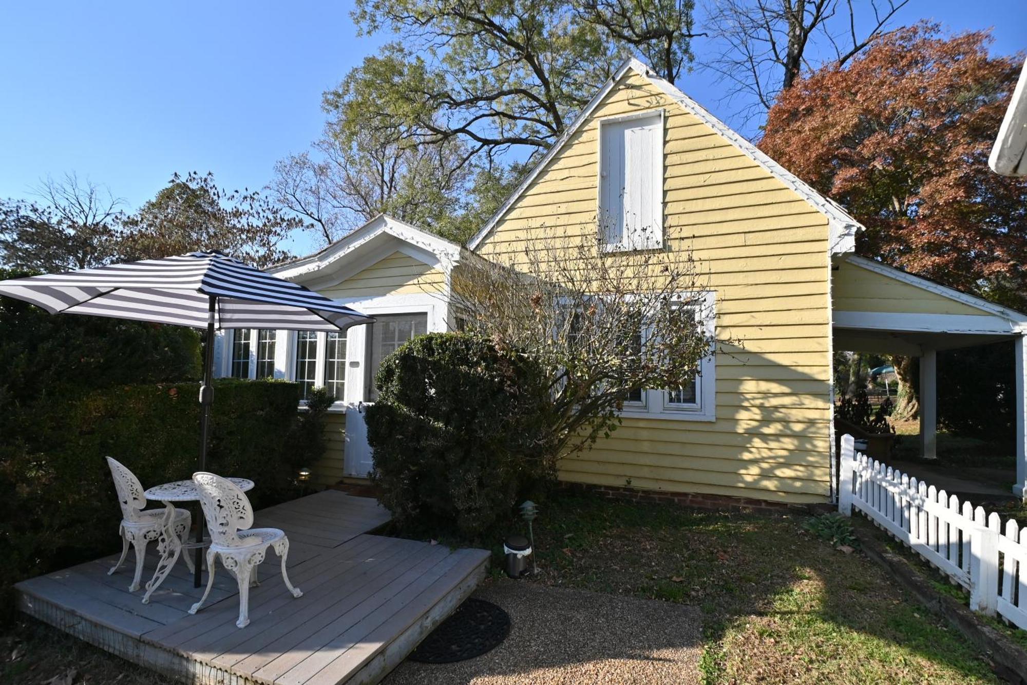 Prospect Hill Inn&Restaurant Zion Crossroads Exterior foto